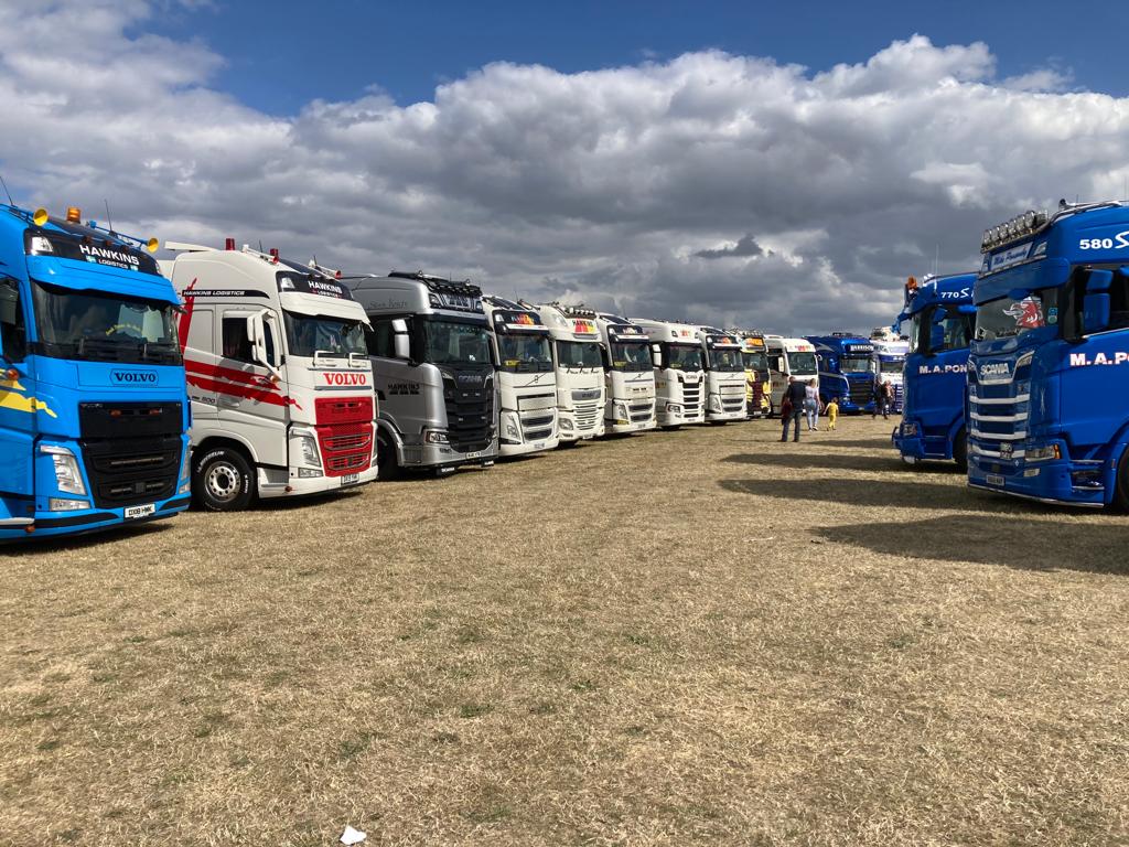Convoy in the Park Davies Turf